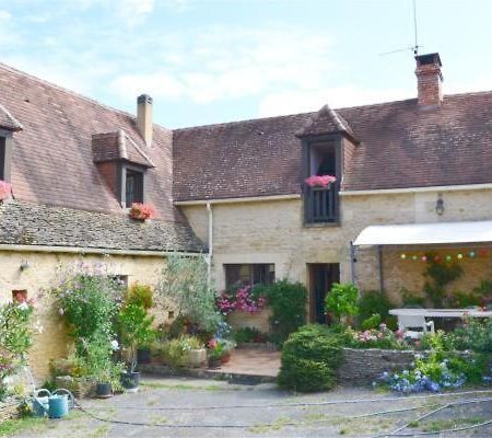 Halte Aux Places Marcillac-Saint-Quentin 외부 사진