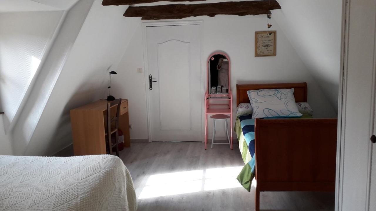 Halte Aux Places Marcillac-Saint-Quentin 외부 사진
