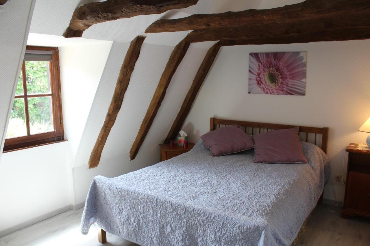 Halte Aux Places Marcillac-Saint-Quentin 외부 사진